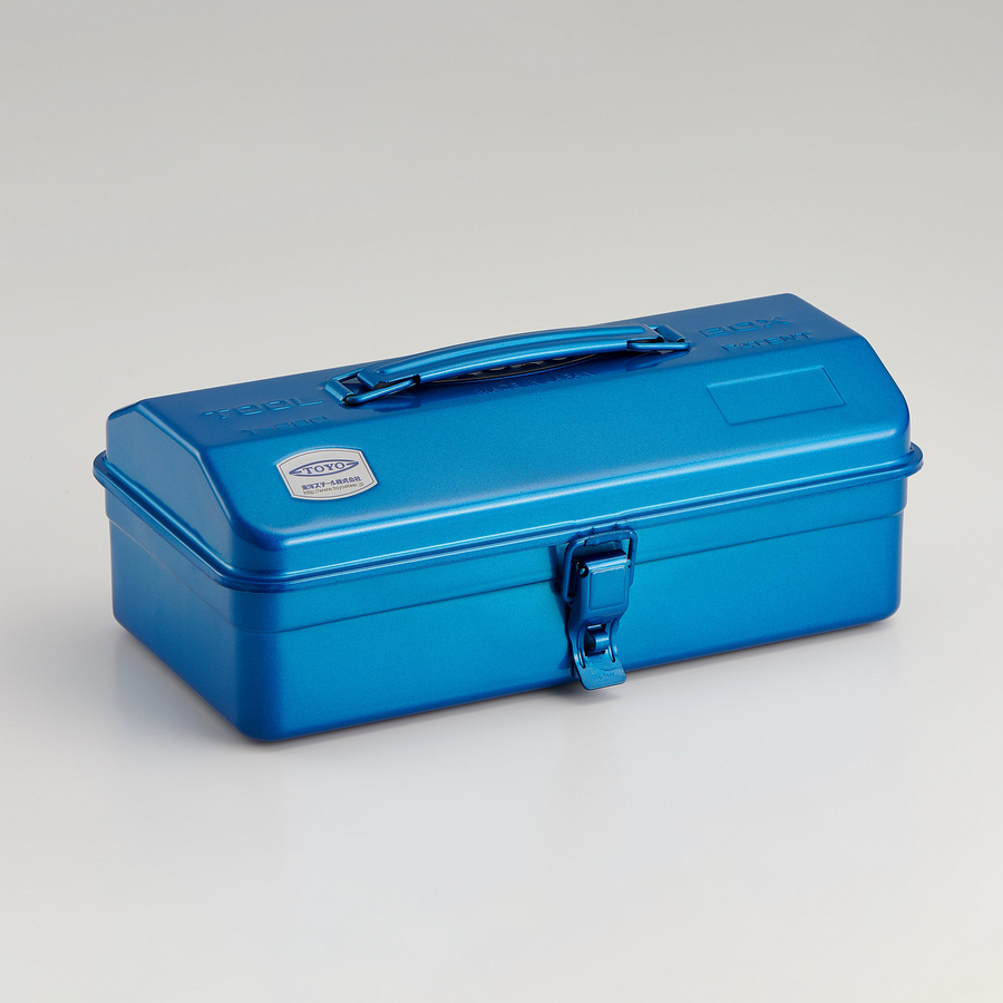 Toyo Steel Camber Top Y-280 Blue. Glossy blue steel container with a camber-top cover, round handle, and cylinder lock. 1.1kg.